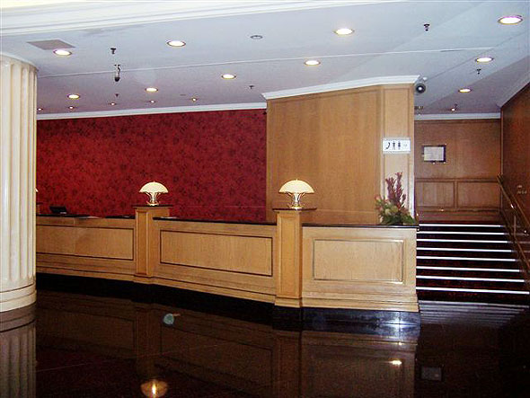 Wall Paper Hanging Specialist